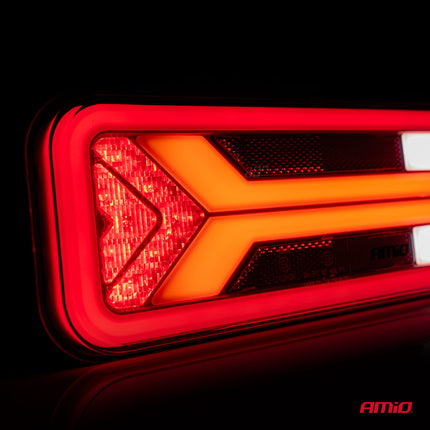 AMiO RCL-09-L Dynamische LED Achterlicht – Links Multifunctionele Vrachtwagenverlichting Aanhanger Bus Achterlamp - VCTparts.nl