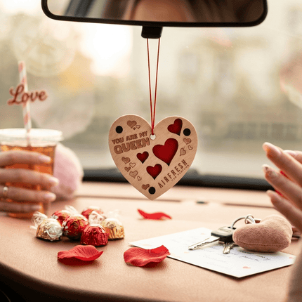 Einparts AIRFRESH You&Me For Her Auto Parfum Love Hart Cadeau – You Are My Queen Houten Geurhanger Car Fragrance Hangende Luchtverfrisser tot 30 Dagen Einparts 2