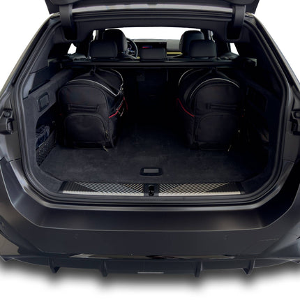Kjust Kjust Reistassenset voor BMW i5 Touring vanaf 2023 - Set van 5 Tassen met 3 Roltassen en 2 Sporttassen Harvest Automotive 4