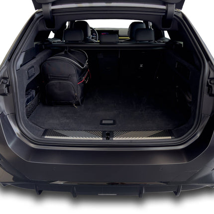 Kjust Kjust Reistassenset voor BMW i5 Touring vanaf 2023 - Set van 5 Tassen met 3 Roltassen en 2 Sporttassen Harvest Automotive 5
