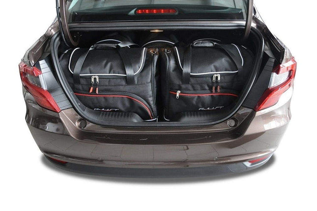 Kjust Kjust Reistassenset voor Fiat Tipo 5-deurs 2016-2023 - Set van 5 Tassen met 3 Roltassen en 2 Sporttassen Harvest Automotive 1
