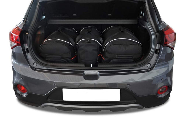 Kjust Kjust Reistassenset voor Hyundai i20 5-deurs 2015-2020 - Set van 3 Tassen met 2 Roltassen en 1 Vliegtuigtas Harvest Automotive 1