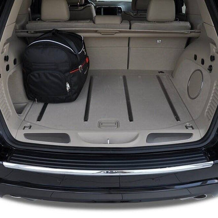 Kjust Kjust Reistassenset voor Jeep Grand Cherokee 2011-2022 - Set van 5 Tassen met 3 Roltassen en 2 Vliegtuigtassen Harvest Automotive 5