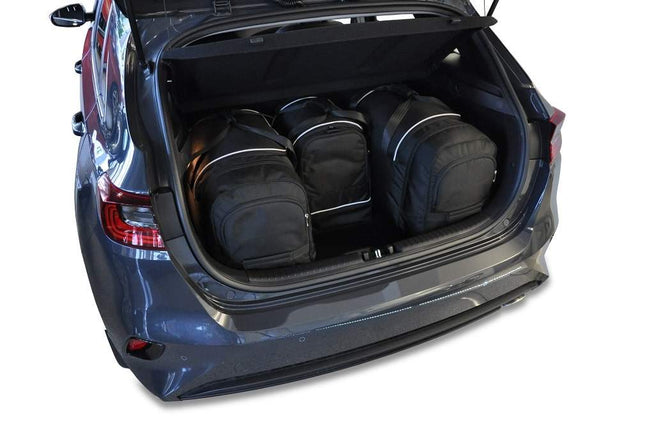 Kjust Kjust Reistassenset voor Kia Ceed 5-deurs vanaf 2018 - Set van 4 Tassen met 2 Roltassen 1 Sporttas en 1 Vliegtuigtas Harvest Automotive 2