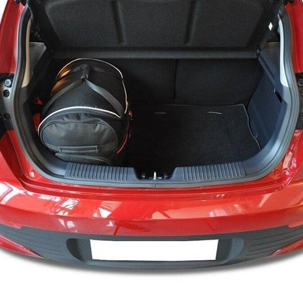 Kjust Kjust Reistassenset voor Kia Rio 3-deurs 2011-2017 - Set van 3 Tassen met 2 Roltassen en 1 Vliegtuigtas Harvest Automotive 3