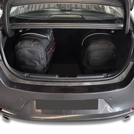 Kjust Kjust Reistassenset voor Mazda 3 Sedan vanaf 2019 - Set van 5 Tassen met 3 Roltassen en 2 Vliegtuigtassen Harvest Automotive 4