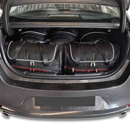Kjust Kjust Reistassenset voor Mazda 3 Sedan vanaf 2019 - Set van 5 Tassen met 3 Roltassen en 2 Vliegtuigtassen Harvest Automotive 1