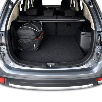 Kjust Kjust Reistassenset voor Mitsubishi Outlander 2013-2024 - Set van 5 Tassen met 3 Roltassen en 2 Vliegtuigtassen Harvest Automotive 5