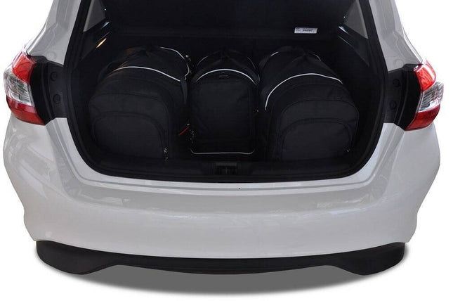 Kjust Kjust Reistassenset voor Nissan Pulsar 5-deurs vanaf 2014 - Set van 4 Tassen met 2 Roltassen 1 Sporttas en 1 Vliegtuigtas Harvest Automotive 2