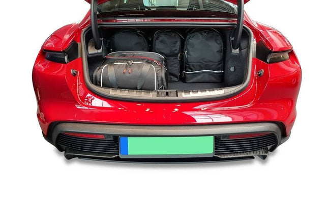 Kjust Kjust Reistassenset voor Porsche Taycan Sedan vanaf 2020 - Set van 5 Tassen met 2 Sporttassen en 3 Vliegtuigtassen Harvest Automotive 2