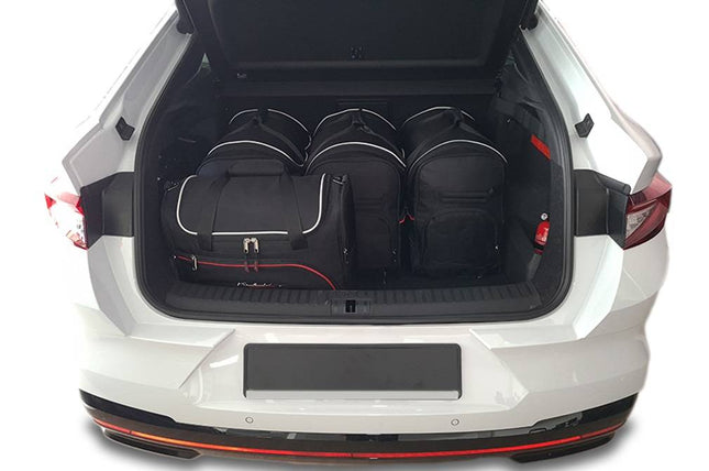 Kjust Kjust Reistassenset voor Skoda Enyaq Coupe vanaf 2022 - Set van 5 Tassen met 3 Roltassen en 2 Vliegtuigtassen Harvest Automotive 2