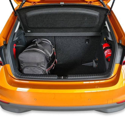 Kjust Kjust Reistassenset voor Skoda Fabia 5-deurs vanaf 2021 - Set van 3 Tassen met 2 Roltassen en 1 Sporttas Harvest Automotive 3