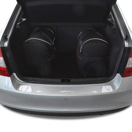 Kjust Kjust Reistassenset voor Skoda Rapid 5-deurs vanaf 2012 - Set van 5 Tassen met 3 Roltassen en 2 Sporttassen Harvest Automotive 4