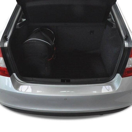 Kjust Kjust Reistassenset voor Skoda Rapid 5-deurs vanaf 2012 - Set van 5 Tassen met 3 Roltassen en 2 Vliegtuigtassen Harvest Automotive 5