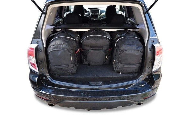Kjust Kjust Reistassenset voor Subaru Forester 2008-2013 - Set van 4 Tassen met 3 Roltassen en 1 Vliegtuigtas Harvest Automotive 2