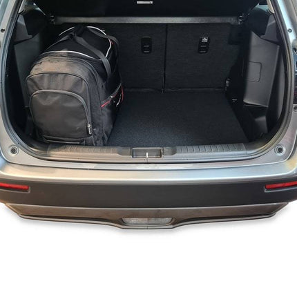 Kjust Kjust Reistassenset voor Suzuki Vitara 5-deurs 2015-2024 - Set van 3 Tassen met 3 Roltassen Harvest Automotive 3
