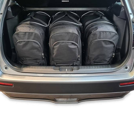 Kjust Kjust Reistassenset voor Suzuki Vitara 5-deurs 2015-2024 - Set van 3 Tassen met 3 Roltassen Harvest Automotive 1