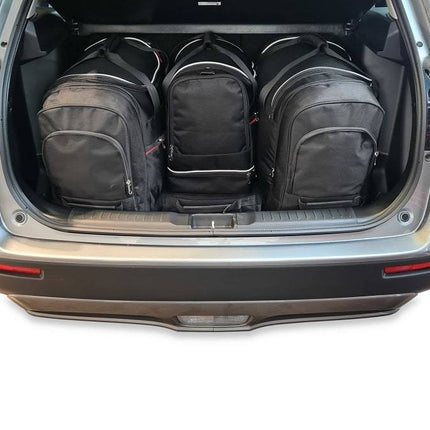 Kjust Kjust Reistassenset voor Suzuki Vitara 5-deurs 2015-2024 - Set van 4 Tassen met 2 Roltassen 1 Sporttas en 1 Vliegtuigtas Harvest Automotive 2