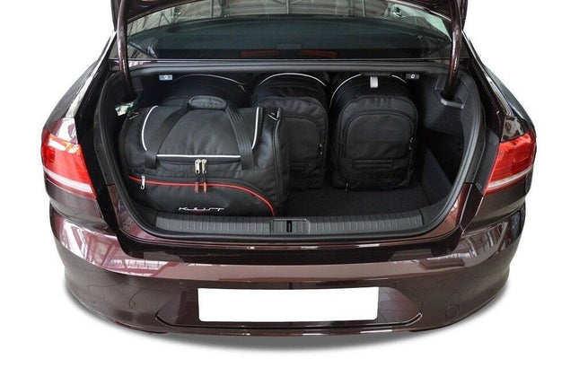 Kjust Kjust Reistassenset voor Volkswagen Passat Sedan 2014-2024 - Set van 5 Tassen met 3 Roltassen en 2 Sporttassen Harvest Automotive 2