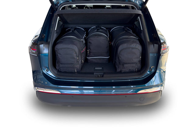 Kjust Kjust Reistassenset voor Volkswagen Tiguan vanaf 2024 - Set van 4 Tassen met 2 Roltassen 1 Sporttas en 1 Vliegtuigtas Harvest Automotive 2
