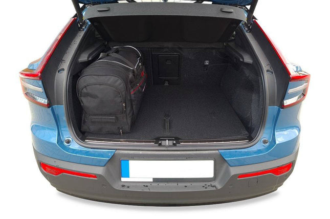 Kjust Kjust Reistassenset voor Volvo C40 2022-2024 - Set van 4 Tassen met 2 Roltassen en 2 Sporttassen Harvest Automotive 1