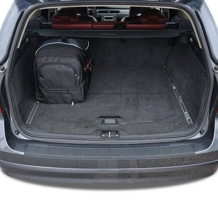 Kjust Kjust Reistassenset voor Volvo XC70 stationwagen 2007-2016 - Set van 5 Tassen met 3 Roltassen en 2 Vliegtuigtassen Harvest Automotive 5