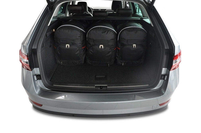 Kjust Reistassenset voor Skoda Superb stationwagen 2015-2024 - Set van 5 Tassen met 3 Roltassen en 2 Sporttassen