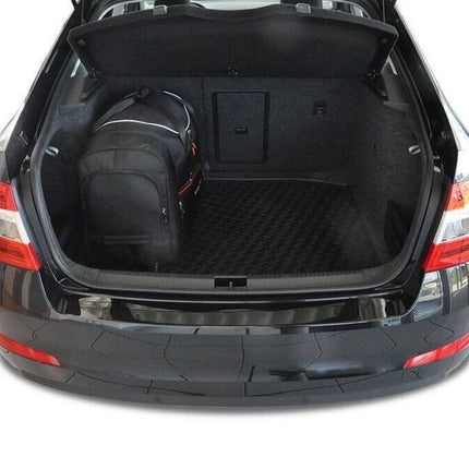 Kjust Reistassenset voor Skoda Octavia 5-deurs 2013-2020 - Set van 5 Tassen met 3 Roltassen en 2 Vliegtuigtassen