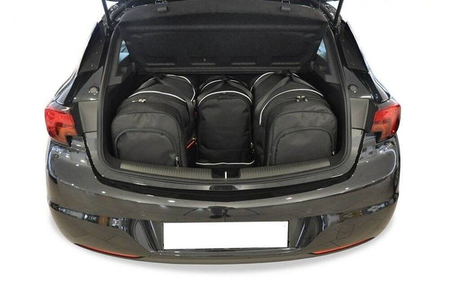 Kjust Reistassenset voor Opel Astra 5-deurs 2015-2022 - Set van 4 Tassen met 2 Roltassen 1 Sporttas en 1 Vliegtuigtas