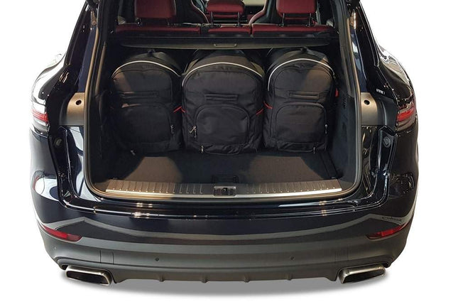 Kjust Reistassenset voor Porsche Cayenne vanaf 2018 - Set van 5 Tassen met 3 Roltassen en 2 Vliegtuigtassen