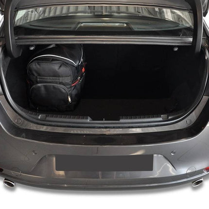 Kjust Reistassenset voor Mazda 3 Sedan vanaf 2019 - Set van 5 Tassen met 3 Roltassen en 2 Sporttassen