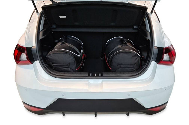 Kjust Reistassenset voor Hyundai i20 5-deurs vanaf 2020 - Set van 3 Tassen met 2 Roltassen en 1 Vliegtuigtas
