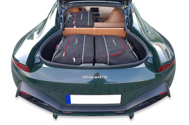 Kjust Reistassenset voor Aston Martin Vantage vanaf 2018 - Set van 4 Tassen met 2 Sporttassen en 2 Vliegtuigtassen