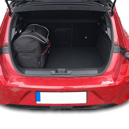 Kjust Reistassenset voor Opel Astra 5-deurs vanaf 2022 - Set van 4 Tassen met 2 Roltassen 1 Sporttas en 1 Vliegtuigtas