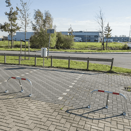 ProPlus Parkeerbeugel met Slot Hangslot [Parkeerplaatsbeveiliging - Neerklapbare antiparkeerpaal] - VCTparts.nl