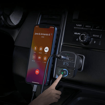 UGREEN UGREEN Bluetooth 5.0 Muziek FM Transmitter en 1x USB - C & 2x USB - A Dubbele USB Poort Autolader Zwart Hurtel 5